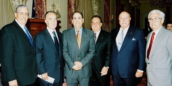 Dr. Angel Garrido, Luis Zúñiga, Roger Noriega, Horacio García, Ricardo Mayo y Feliciano Foyo 