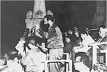 Fidel e i CDR: Al termine del discorso dellallora primo ministro  Fidel Castro, il 28  settembre del 1960 si crearono i  CDR.