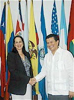 Hugo Martnez Bonilla, ministro degli Esteri salvadoregno.