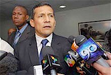 Humala ha parlato con la stpa nazionale strara pochi miuti prima di partire. Foto: Juvenal Baln 