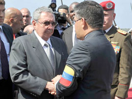 Raúl è in Venezuela, per rendere omaggio al Presidente Chávez