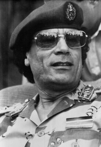 Il leader libico Muammar Gheddafi durante la parata militare per l' anniversario della sua rivoluzione a Tripoli del primo settembre 1969. ANSA